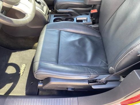 Used 2017 Jeep Compass High Altitude AWD/4WD image 12