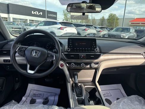 Used 2019 Honda Accord LX image 13