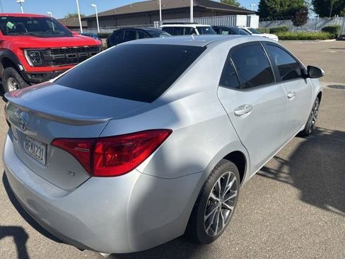 Used 2019 Toyota Corolla SE FWD image 7