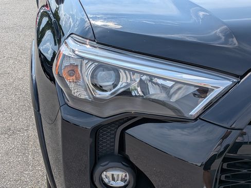 Used 2024 Toyota 4Runner SR5 RWD image 10