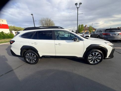 Used 2024 Subaru Outback Limited AWD/4WD image 3