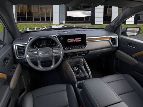 New 2026 GMC Canyon Denali w/ LPO, Denali Black Edition AWD/4WD image 39