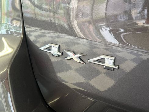 Used 2021 Jeep Grand Cherokee Laredo AWD/4WD image 13