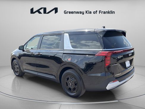 New 2026 Kia Carnival FWD image 5