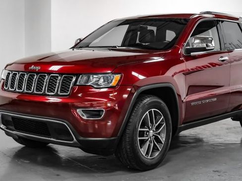 Used 2018 Jeep Grand Cherokee Limited image 7