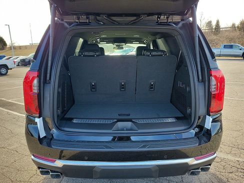 New 2026 GMC Yukon Denali image 7