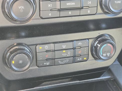 Used 2020 Ford F150 XLT w/ Equipment Group 302A Luxury image 22