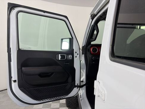Used 2020 Jeep Gladiator Rubicon w/ Dual Top Group image 10