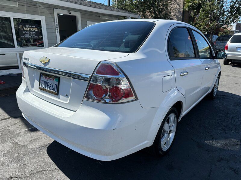 Used 2008 Chevrolet Aveo LT FWD image 5