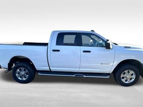 Used 2024 RAM 2500 Big Horn w/ Bed Utility Group image 10