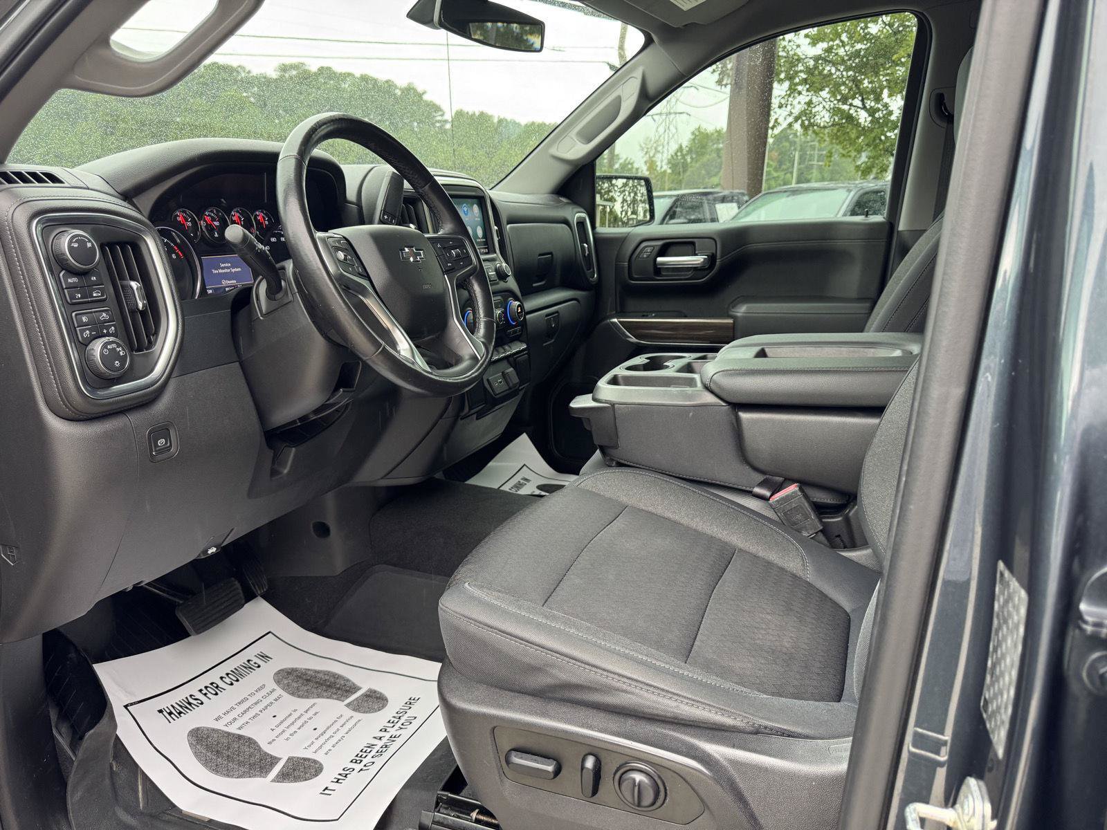Used 2019 Chevrolet Silverado 1500 RST w/ All-Star Edition AWD/4WD image 2