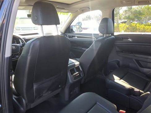 Used 2019 Volkswagen Atlas SEL R-Line image 11