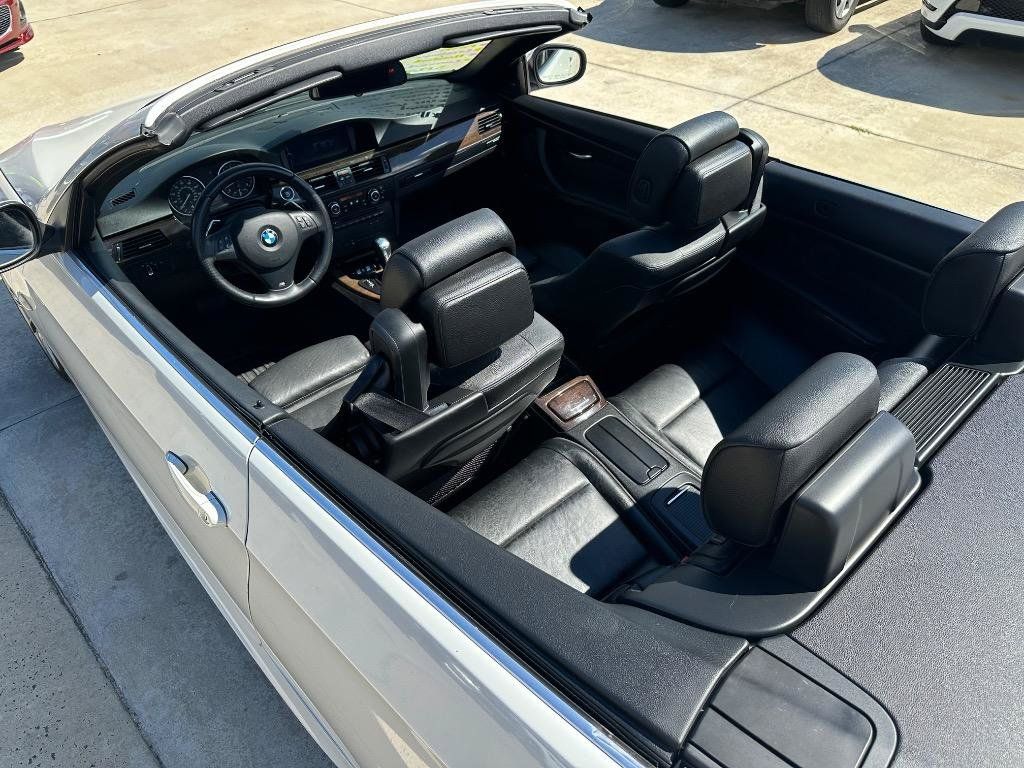 Used 2013 BMW 335i Convertible RWD image 18