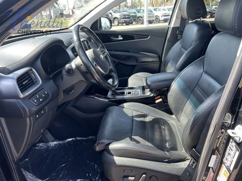 Used 2019 Kia Sorento SX w/ SX Touring Package AWD/4WD image 18