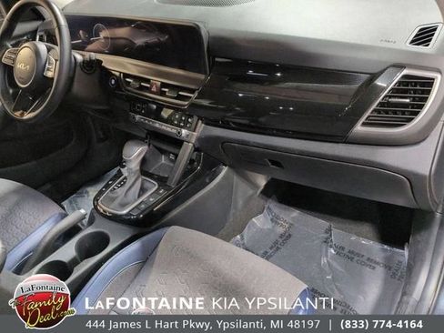 Used 2024 Kia Seltos S AWD/4WD image 28