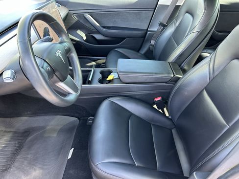Used 2018 Tesla Model 3 Long Range RWD image 17