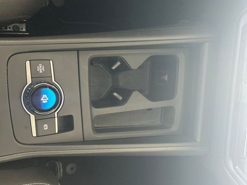 Used 2025 Volkswagen Tiguan S image 53