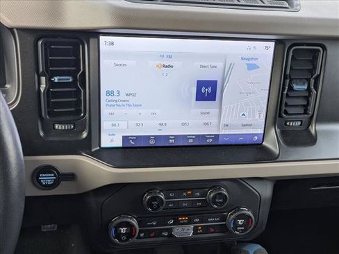 Used 2023 Ford Bronco Wildtrak AWD/4WD image 11