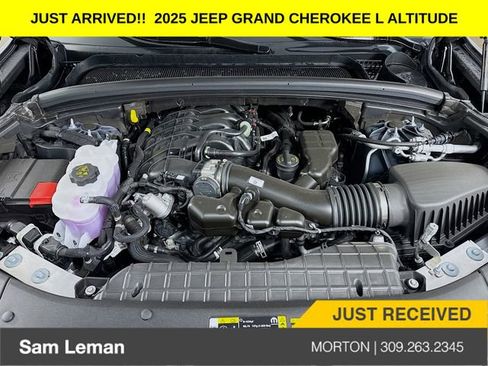 New 2025 Jeep Grand Cherokee L Altitude image 31