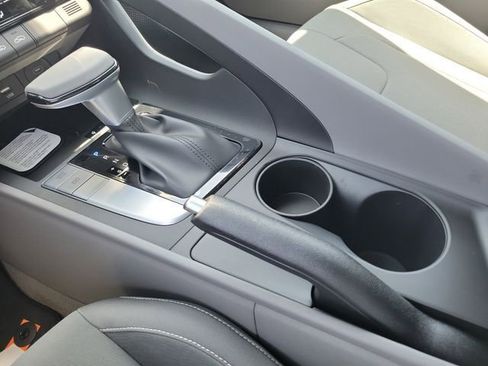 New 2026 Hyundai Elantra Sport FWD image 16