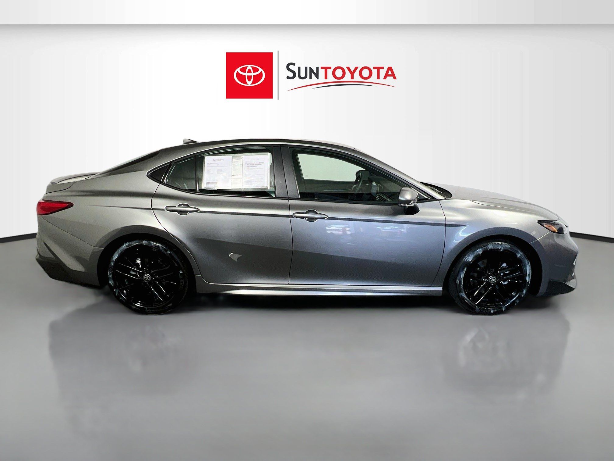 Used 2026 Toyota Camry SE w/ Multimedia Upgrade Package FWD image 2