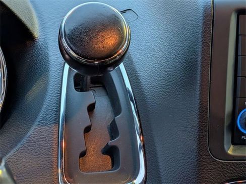 Certified 2020 Dodge Grand Caravan SE image 22