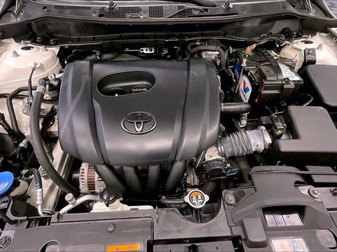 Used 2017 Toyota Yaris iA image 9