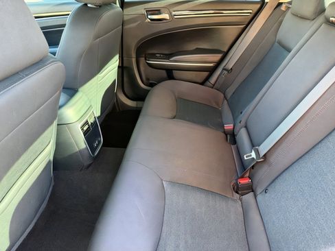 Used 2023 Chrysler 300 Touring w/ Sport Appearance Package image 14