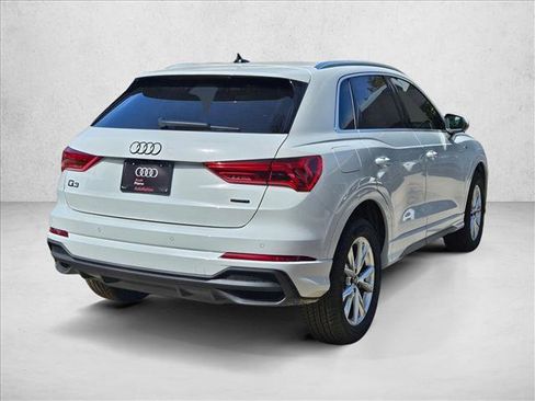 Certified 2025 Audi Q3 2.0T Premium w/ Convenience Package image 2