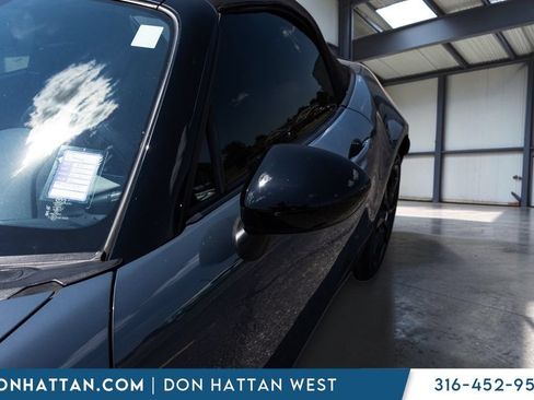 Used 2021 MAZDA MX-5 Miata Club RWD image 26
