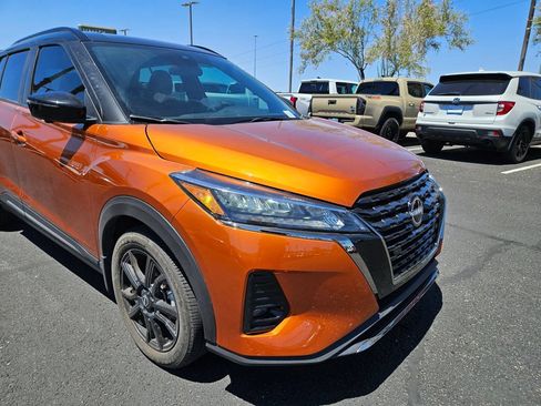 Used 2023 Nissan Kicks SR FWD image 3