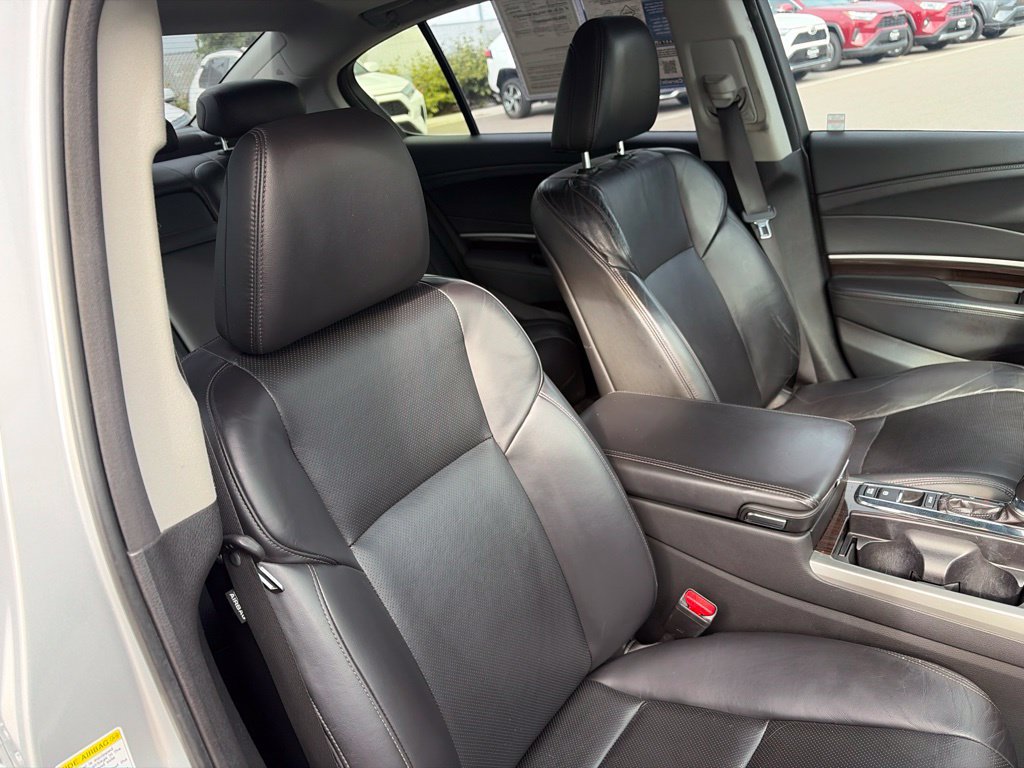 Used 2014 Acura RLX w/ Technology Package FWD image 15