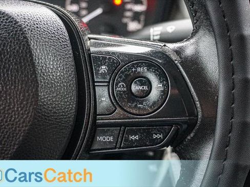 Used 2023 Toyota Corolla LE image 31