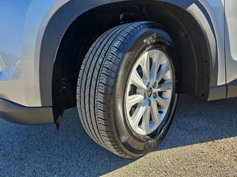 Certified 2025 Toyota Grand Highlander FWD image 34