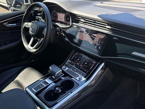 Used 2022 Audi Q8 Premium Plus AWD/4WD image 29