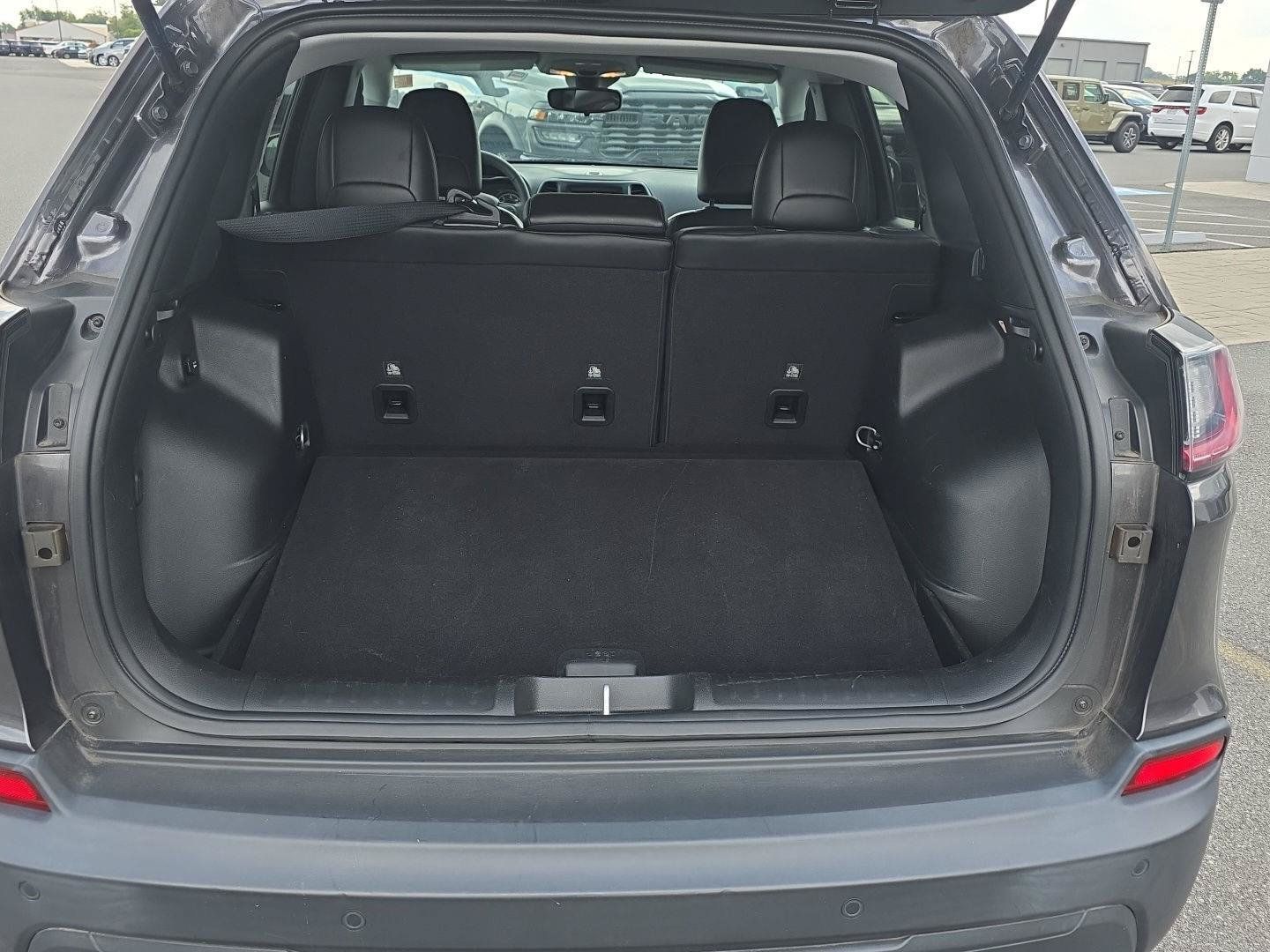 Used 2021 Jeep Cherokee Latitude Lux AWD/4WD image 24