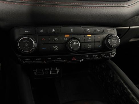 Certified 2023 Dodge Durango R/T image 18