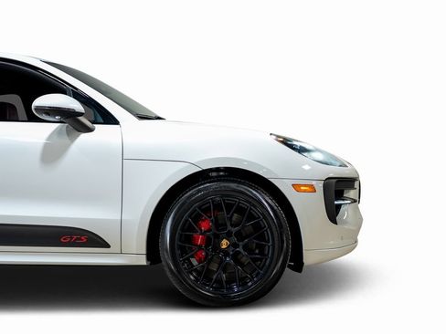 Used 2021 Porsche Macan GTS image 19