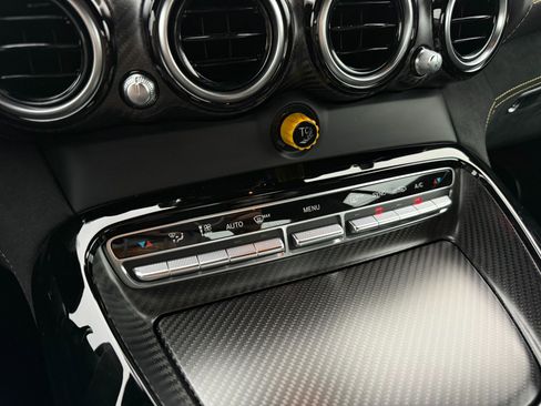 Used 2018 Mercedes-Benz AMG GT R image 30