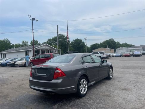Used 2010 Ford Fusion SE FWD image 5