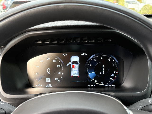 Used 2021 Volvo XC90 T6 Momentum w/ Climate Package AWD/4WD image 14