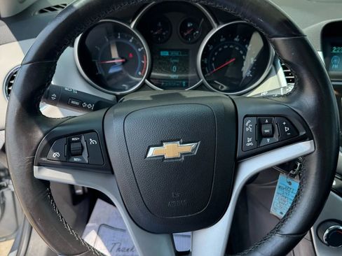 Used 2014 Chevrolet Cruze LT image 6