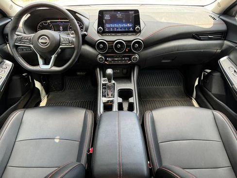 Used 2025 Nissan Sentra SR w/ SR Premium Package FWD image 14