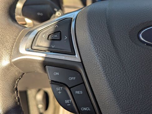 Used 2016 Ford Fusion Energi SE image 25