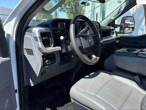 Used 2023 Ford F350 XL w/ XL Driver Assist Package RWD image 5