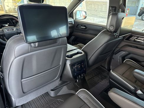 New 2026 GMC Yukon XL AT4 Ultimate w/ LPO, Floor Liner Package image 13