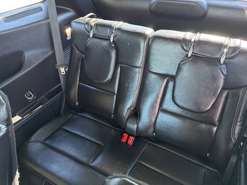 Used 2022 Ford Explorer XLT image 22