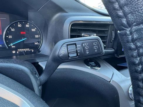 Certified 2022 Ford Explorer XLT w/ Equipment Group 202A image 15