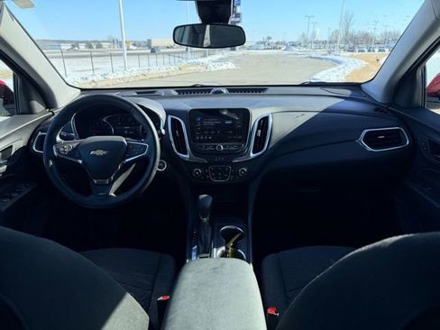 Used 2024 Chevrolet Equinox LT image 6