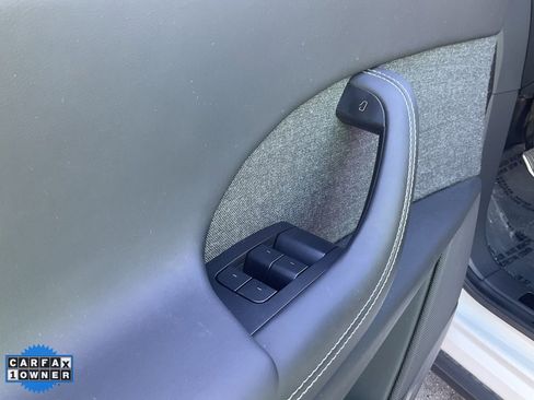 Used 2023 Tesla Model X image 23